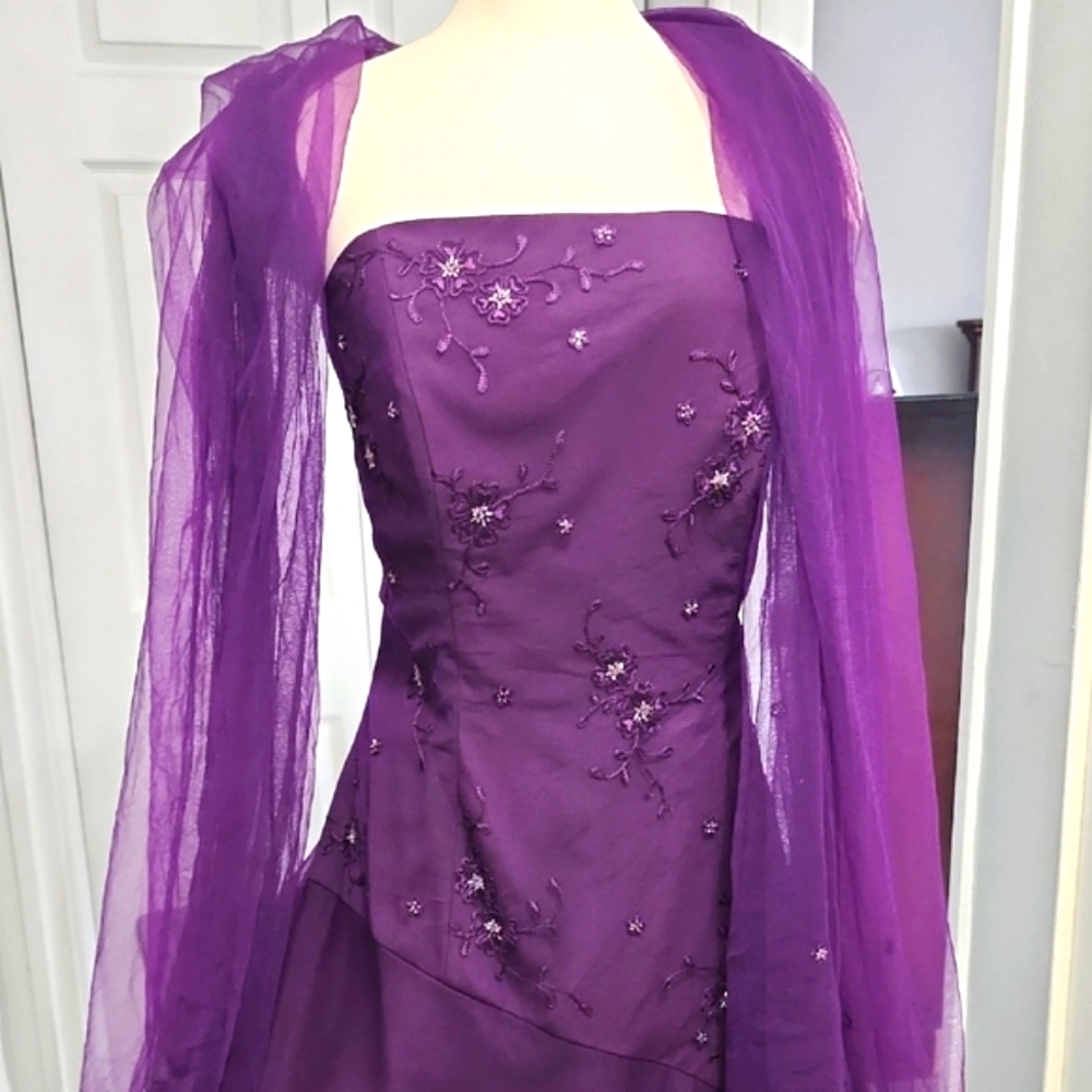 Jade By Jasmine New Elegant Strapless Purple Evening Gown New With Tags